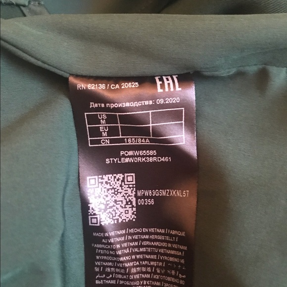 Guess Keyhole Satin Midi Dress - Picture 12 of 12